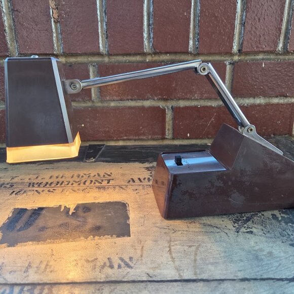 Vintage Pixar Inspired Brown Compact Expandable Desk Lamp - Picture 16 of 16